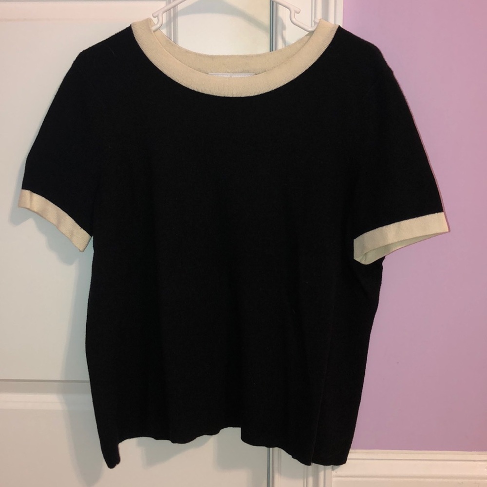 Short Sleeve Black and White Sweater
